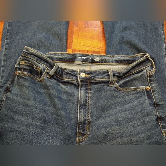 Old Navy High Rise Flare Leg Blue Jeans Size 14 Women's Secret Smooth Pockets - Picture 2 of 7
